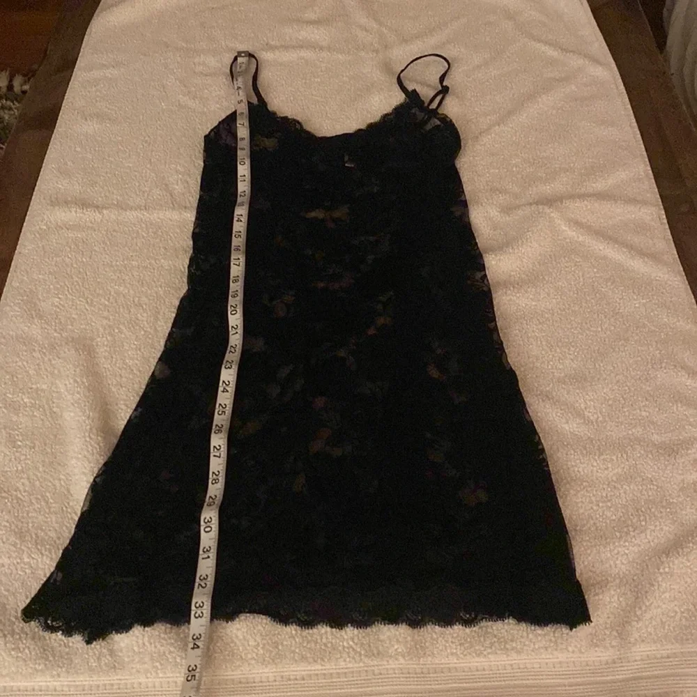 NWOT Delta Burke sheer stretchy negligee. Simply gorgeous & sexy! Floral pattern